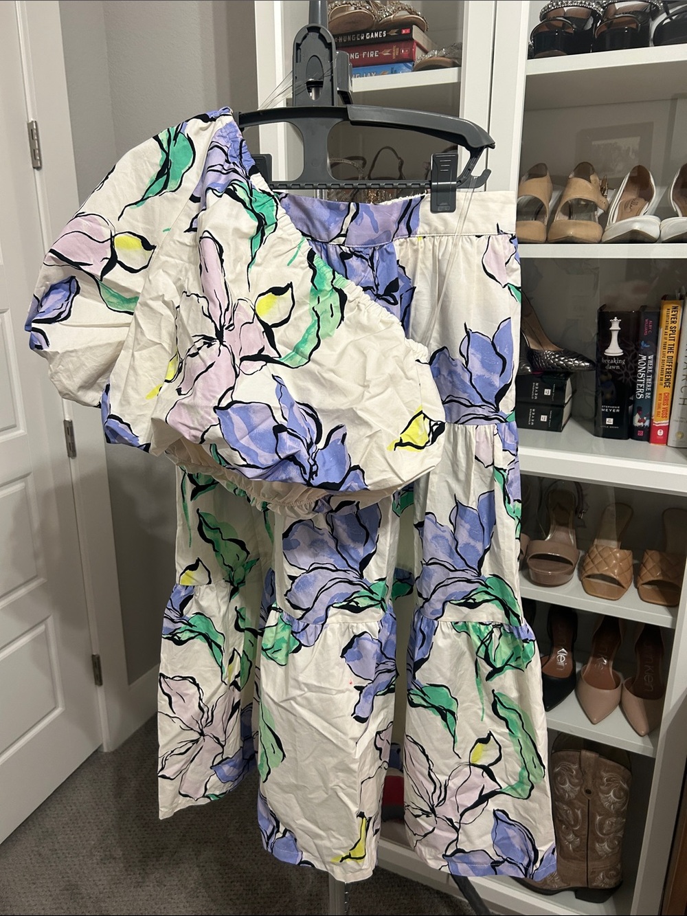 Women’s Floral Two-Piece Skirt Set in Cream and Lavender